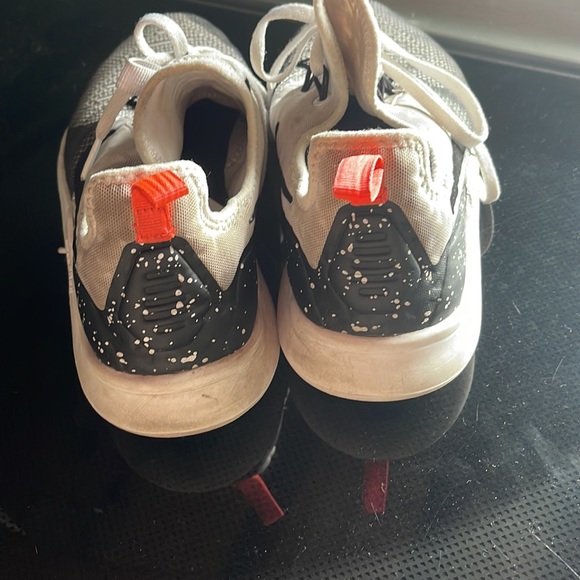 Nike 8.5 - Picture 3 of 4